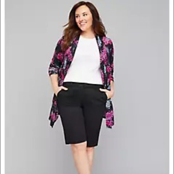 Lane Bryant Chino Bermuda Short  10 Inseam Size 16 Color Black